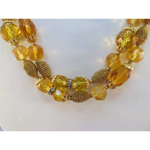 Vintage Long Faceted Glowing Yellow Vaseline Glass Beaded Necklace - Picture 12 of 13